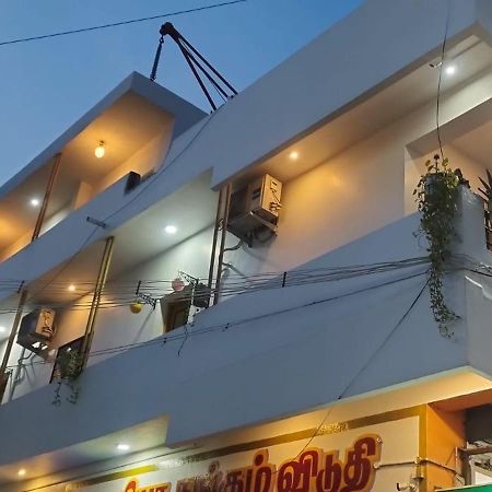 Kavieya Residency Hotel Pūrnānkuppam Kültér fotó