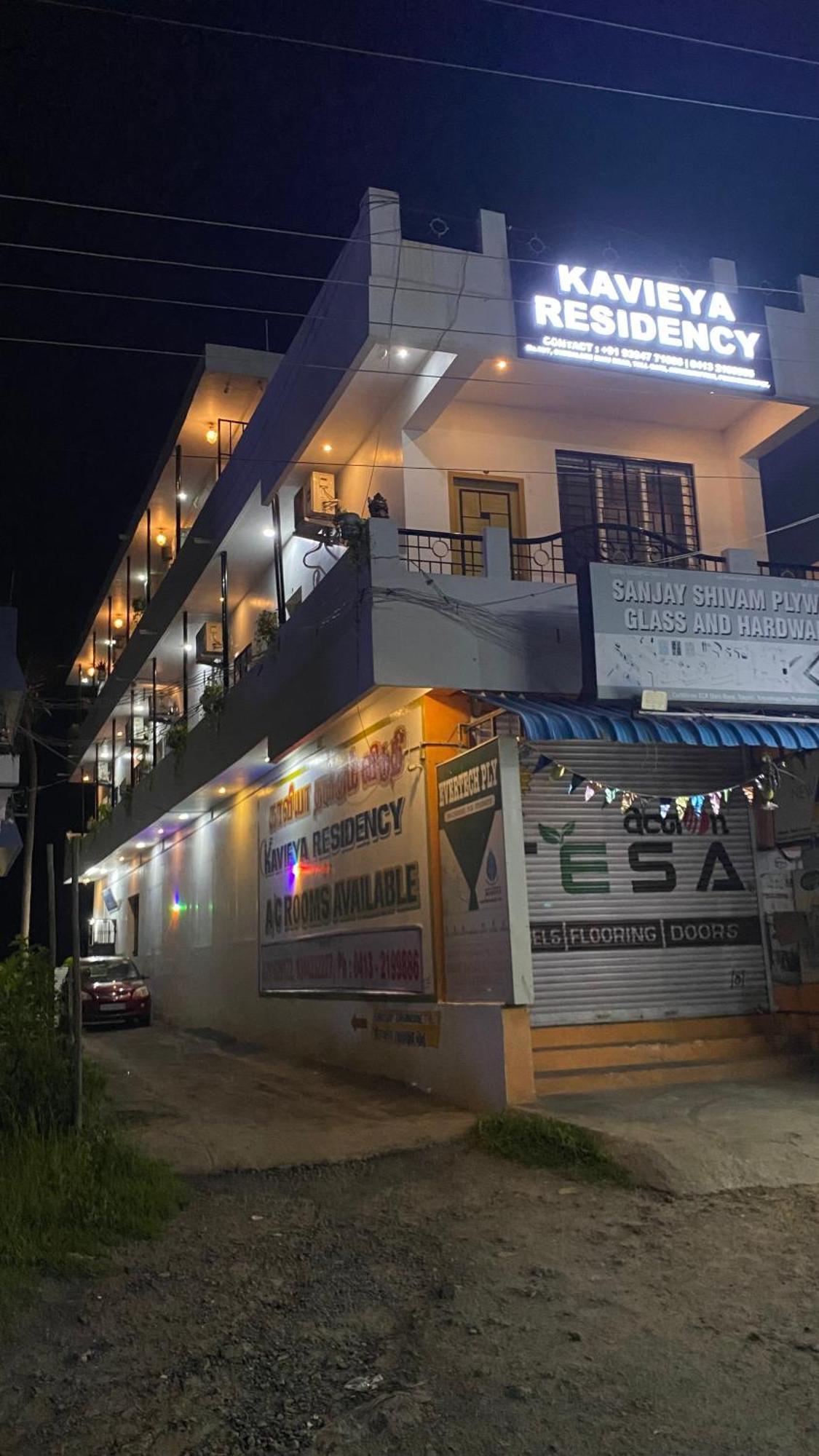Kavieya Residency Hotel Pūrnānkuppam Kültér fotó