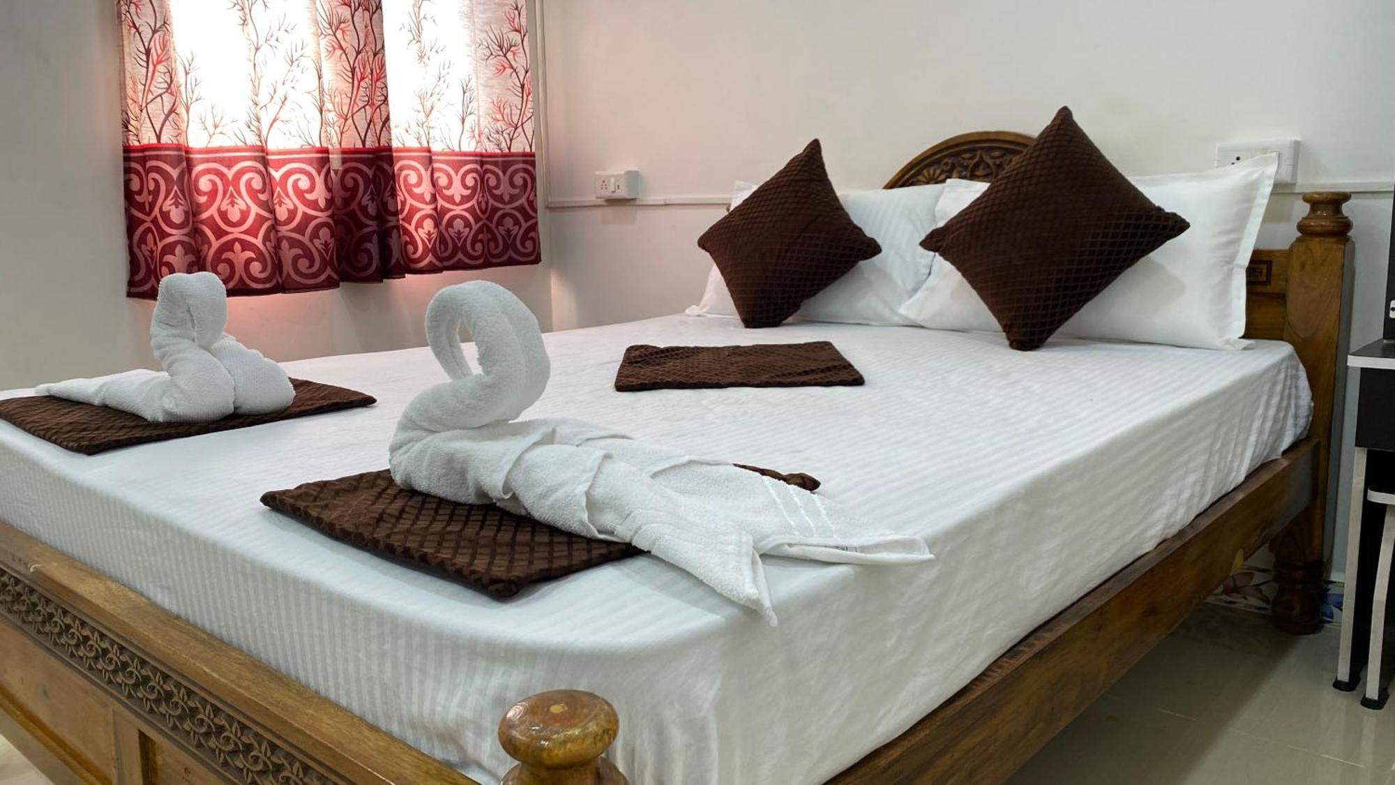 Kavieya Residency Hotel Pūrnānkuppam Kültér fotó